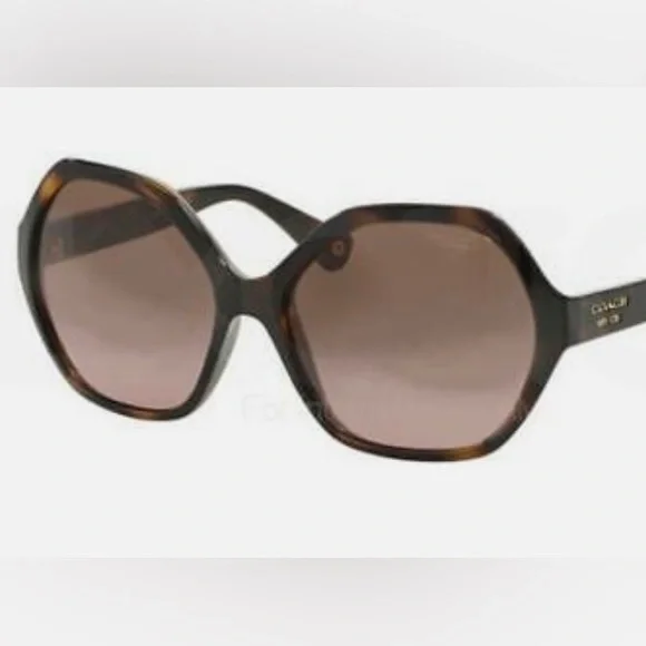 Coach Kaihla Sunglasses with Case Dark Tortoise Coach 0HC8271U Sunglasses in Tortoise | Target Optical main image 4